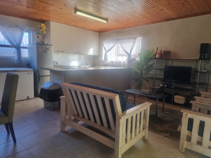 6 Bedroom Property for Sale in Heiderand Western Cape